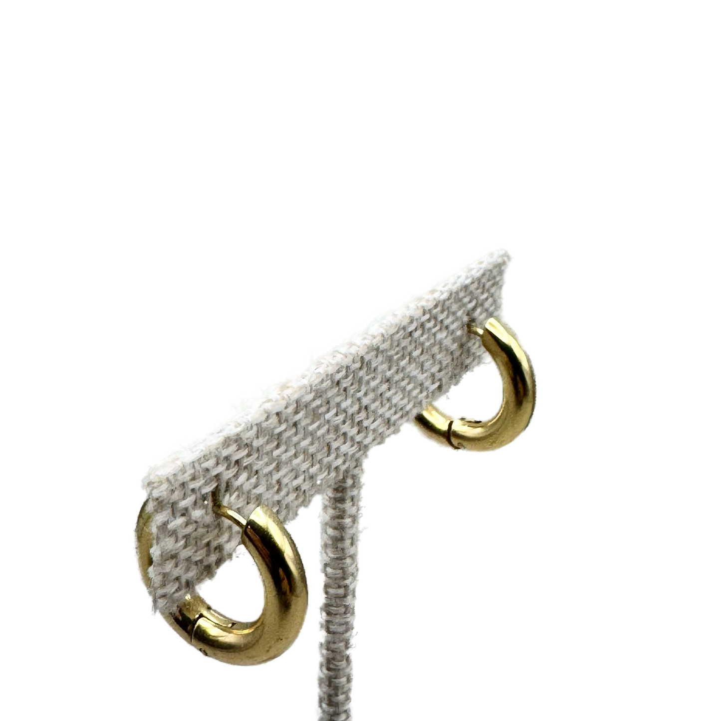 Aretes Aro Dorado Clásico Mediano
