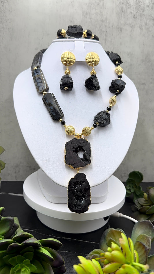 Juego de turmalina negra