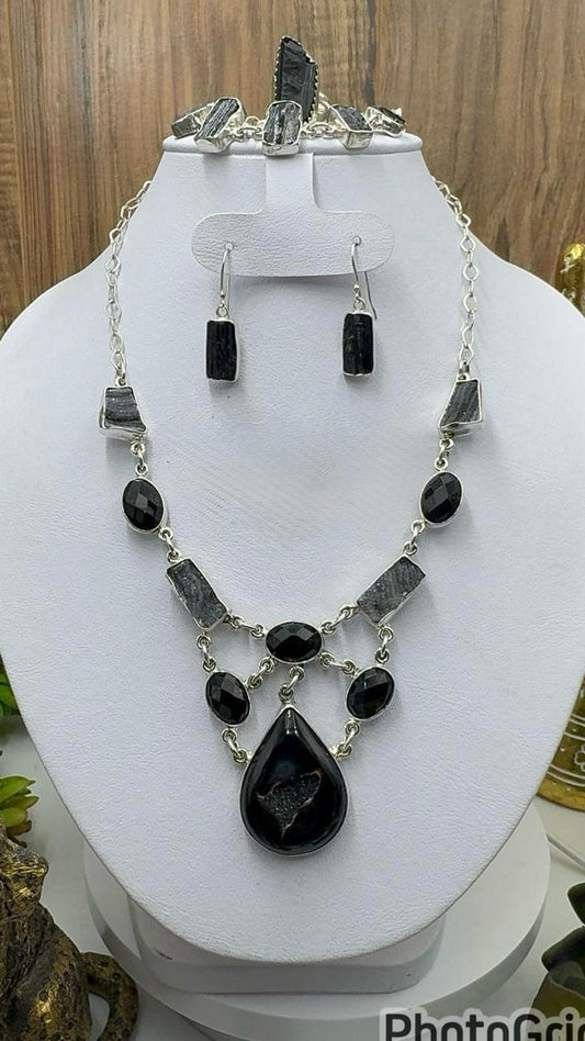 Juego de Turmalina negra