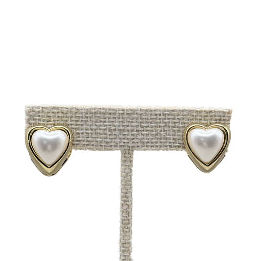 Aretes Corazón Perla Dorado