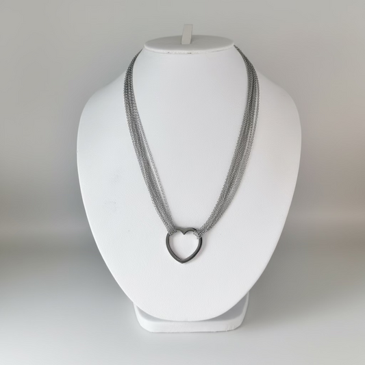 Collar cadenas con dije de corazón