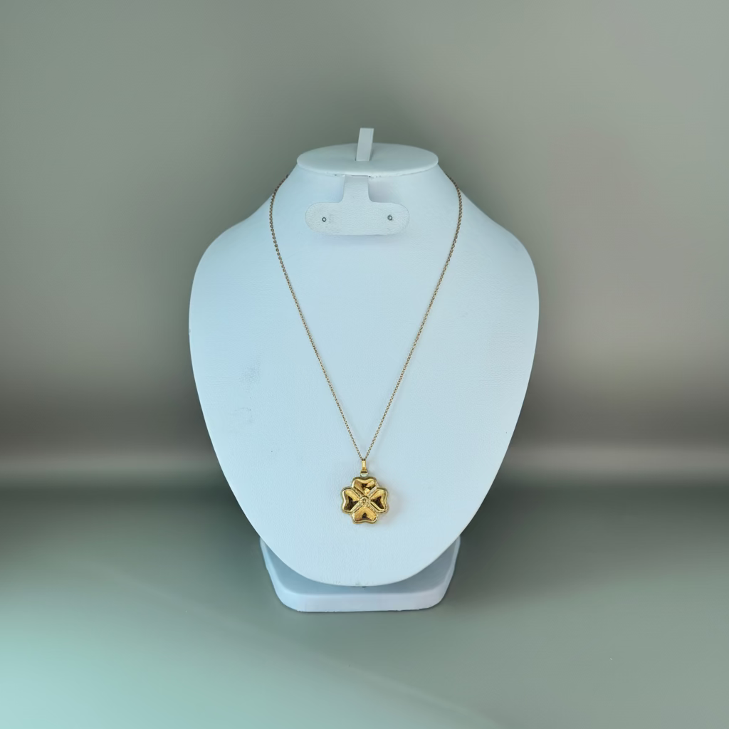 Collar de trébol