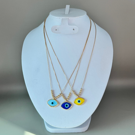 Collar con dije de ojo