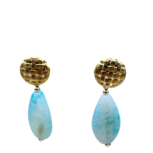 Aretes Dorados Texturizados con Gota Azul