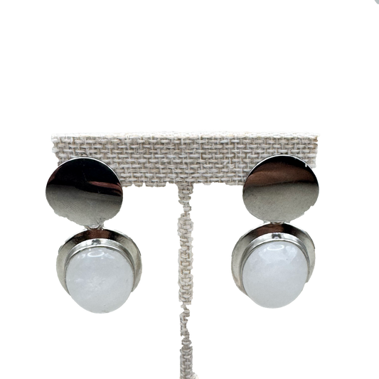 Aretes Plateados con Piedra Blanca