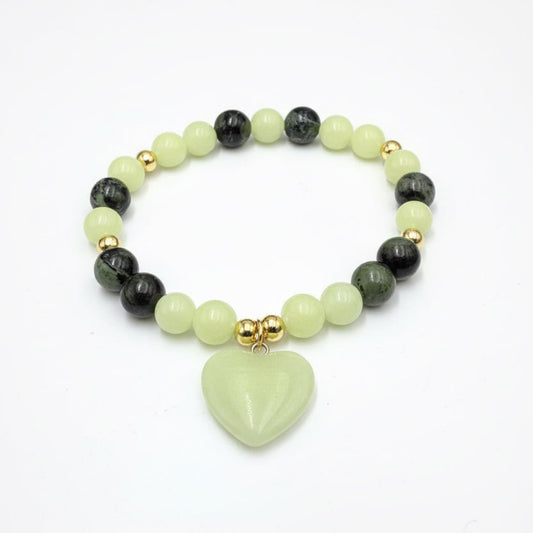 Brazalete de agata y jade de Guatemala