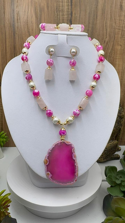 Juego de ágata rosa, cuarzo rosa y perlas dije de ágata rosa