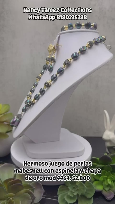 Hermoso juego de perlas mabeshell con espinela y chapa de oro